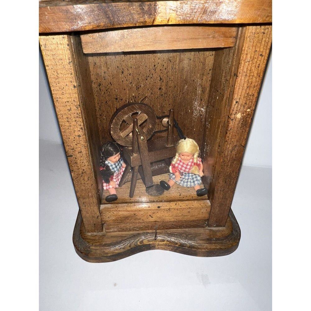 Rare, Unique Beautiful Vintage Box Art Two German Girl Dolls With Spinning Wheel